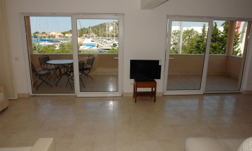 Kuća Oleander, Apartman 4+2, Betina