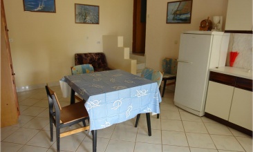 Kuća Rato, Apartman 4 b, Murter