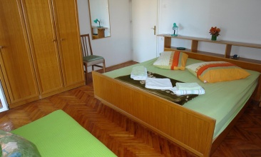 Kuća Silvija, Apartman 4+2, Murter