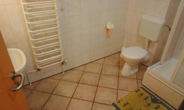 Kuća Sunčica, Apartman 2+2 b, Jezera