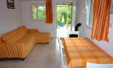 Kuća Tina, Ribarska kuća 2+2, Murter