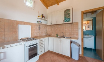 Kuća Toni, Ribarska kuća 2+2, Murter