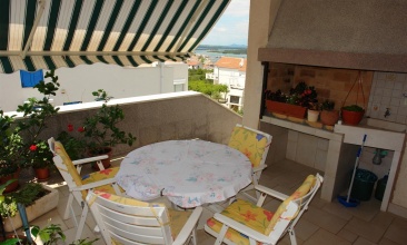 Kuća Tonka, Apartman 2 c, Murter