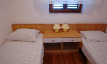 Kuća Tonka, Apartman 4+1, Murter