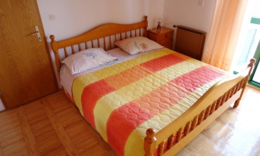 Kuća Verna, Apartman 2+1 b, Jezera