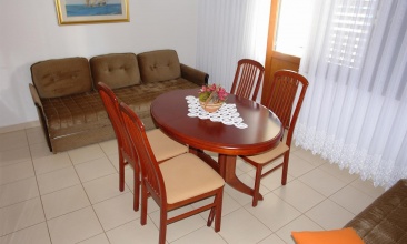Kuća Vesna 2, Apartman 2+2, Betina