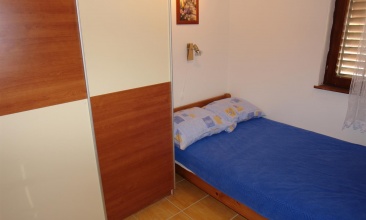 Kuća Vesna, Apartman 2+2 c, Murter