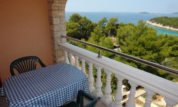 Kuća Vesna, Apartman 2+2 c, Murter