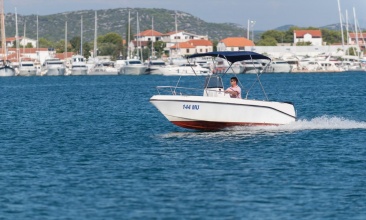 Elan 17cc - Mercury 75 ks