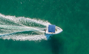 Najam glisera Elan 17cc sa motorom Mercury 75 ks u mjestu Murter na Otoku Murteru