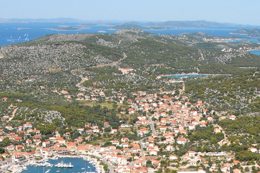 Stari grad Jezera - Otok Murter