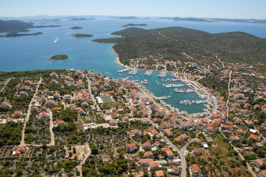 Jezera - Otok Murter