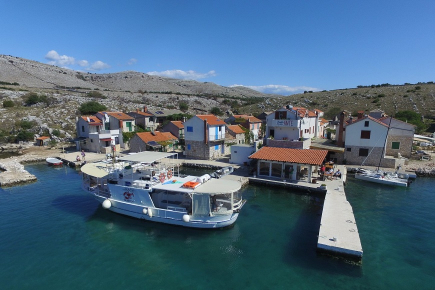 Izlet u nacionalni park Kornati brodom Račić