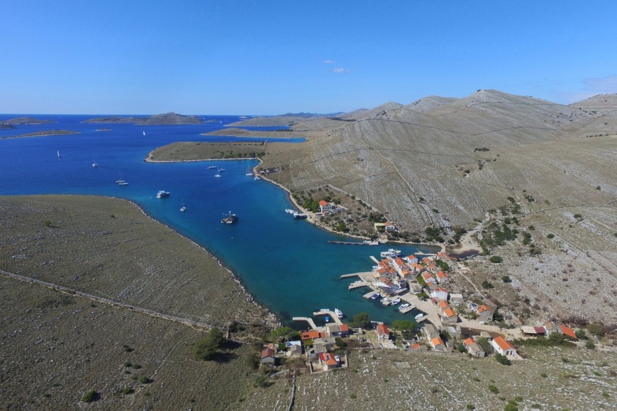 Uvala Vrulje na otoku Kornat