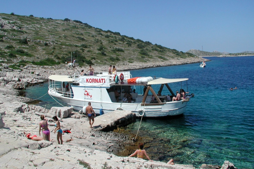 Pauza za kupanje na otoku Rašip