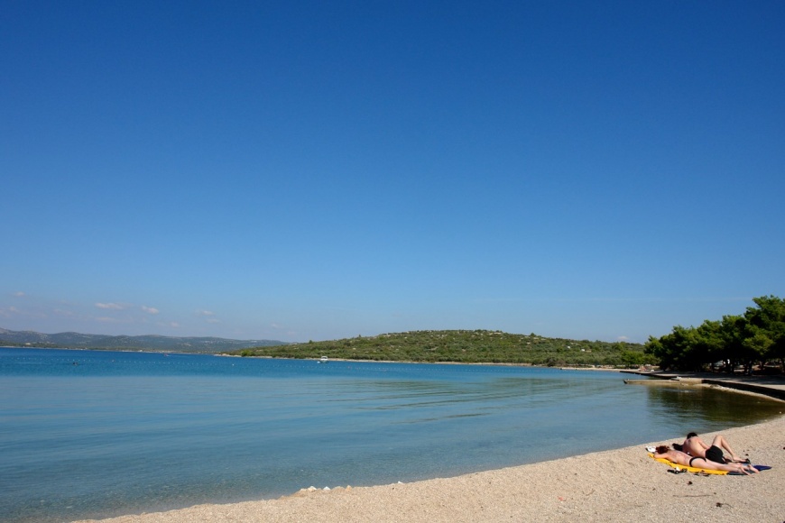 Kupači na plaži Jazina