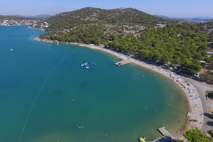 Uvala Lovišća Tisno