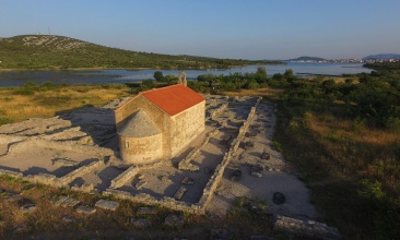 Arheološki lokalitet Ivinj Tisno