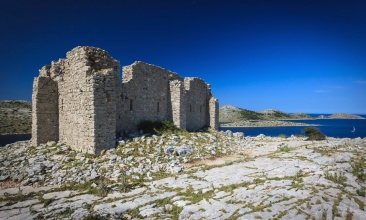 Utvrda Tureta na otoku Kornat